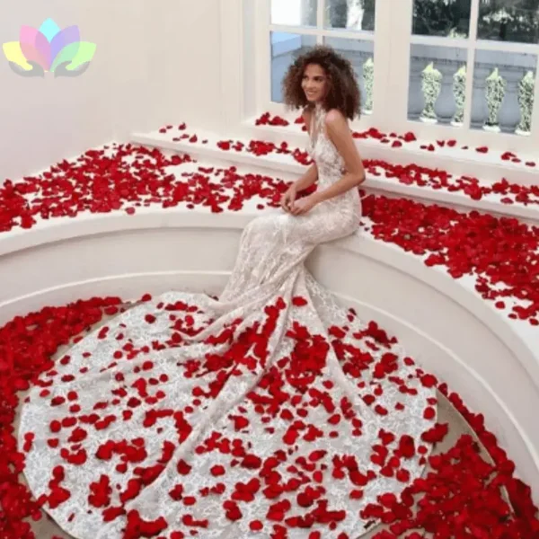 Pétalos Artificiales De Rosa En Satín De Seda Aromatizados X 100  Unidades.