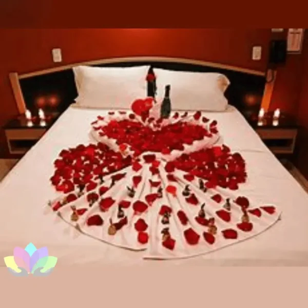 Pétalos Artificiales De Rosa En Satín De Seda Aromatizados X 100  Unidades.